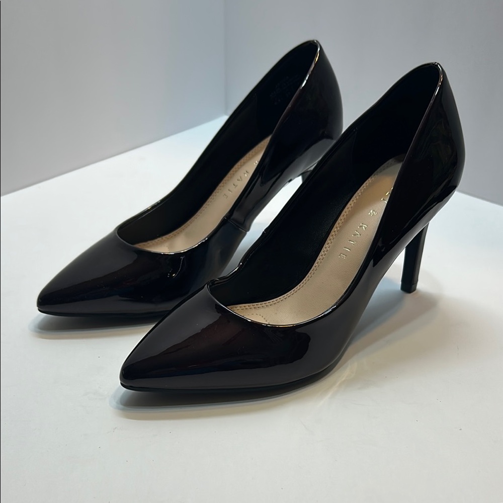 Kelly & Katie Wine Color Heels Classic Pointed-Toe Pumps - Picture 3 of 5